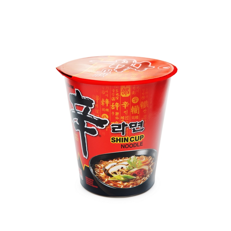 נודלס להכנה מהירה בטעם חריף בכוס Nongshim shin